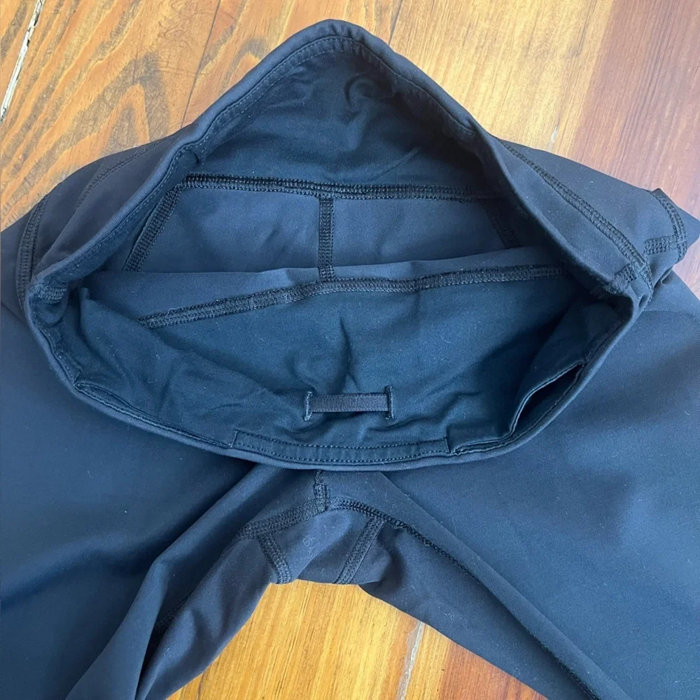 Lululemon Inspire Crop‎ II leggings black athletic size 2